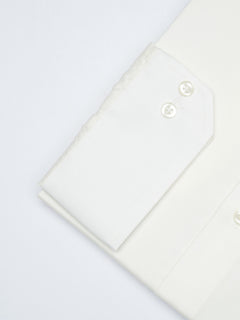 Off White Plain, Cutaway Collar, Elite Edition, Men’s Formal Shirt  (FS-1634)