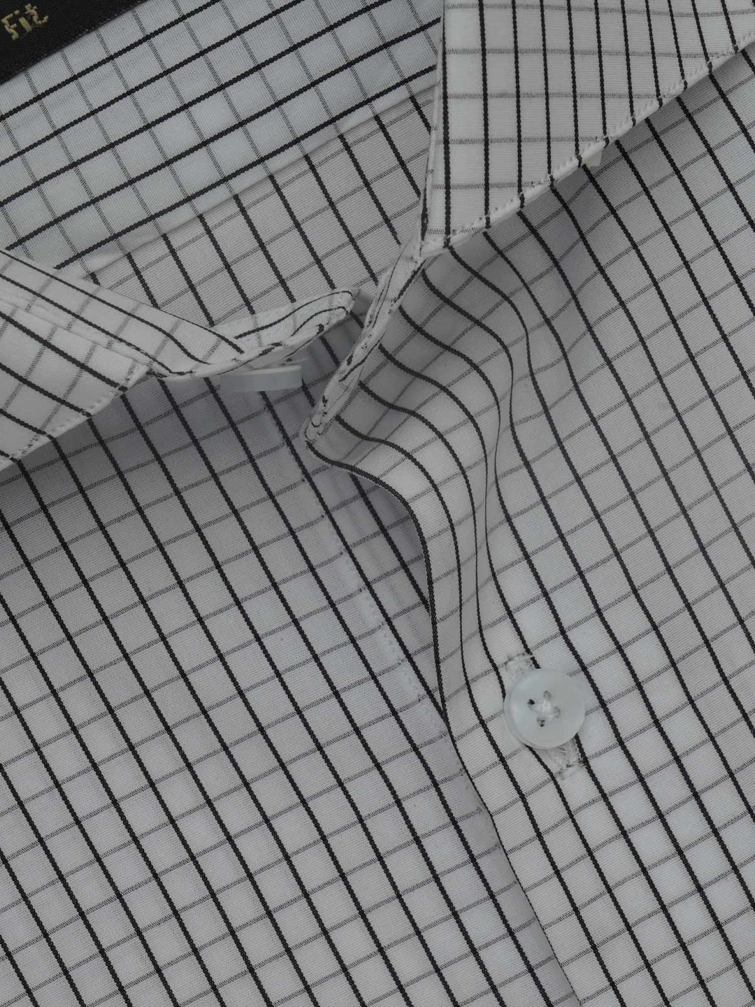 White & Black Checkered, Elite Edition, Cutaway Collar Men’s Formal Shirt (FS-546)