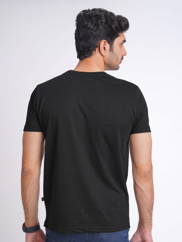 Black Plain Half Sleeves Men’s Round Neck T-Shirt (TEE-168)