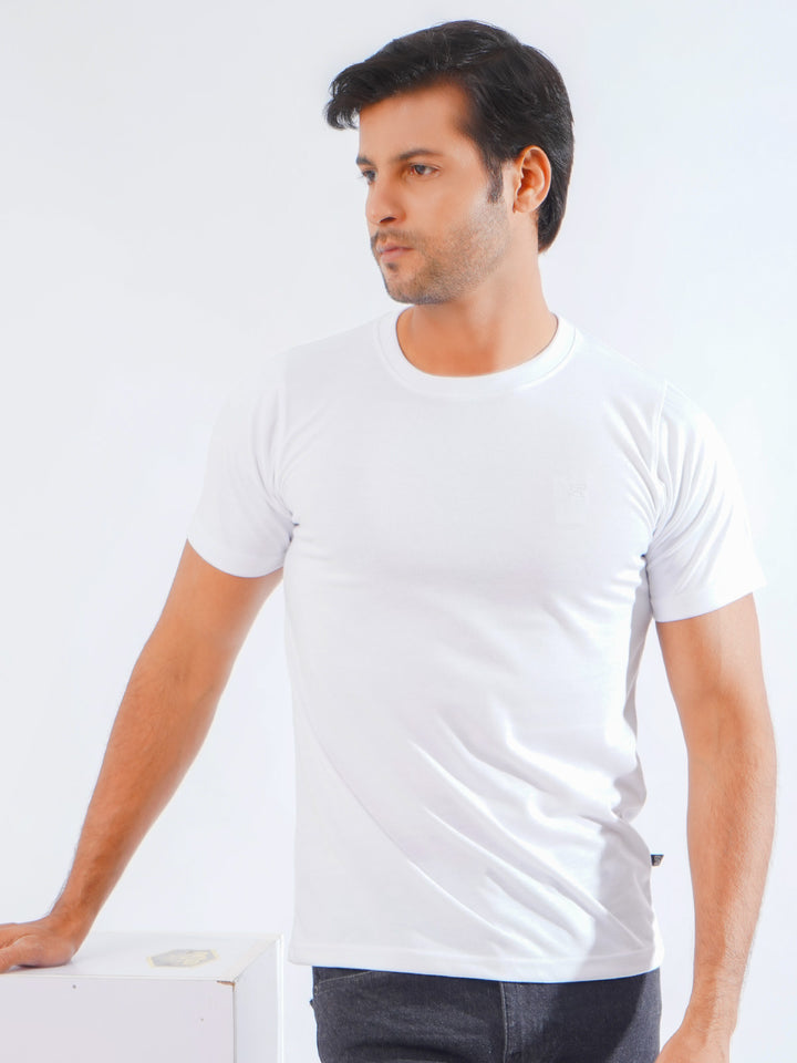 White Plain Half Sleeves Men’s Round Neck T-Shirt (TEE-196)