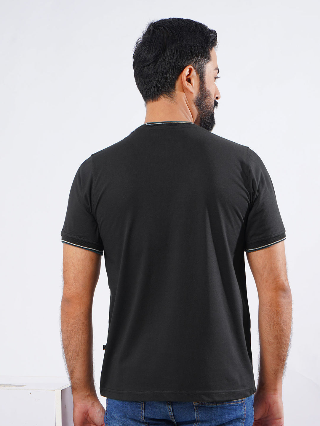 Black Half Sleeves Men’s Round Neck T-Shirt (TEE-203)