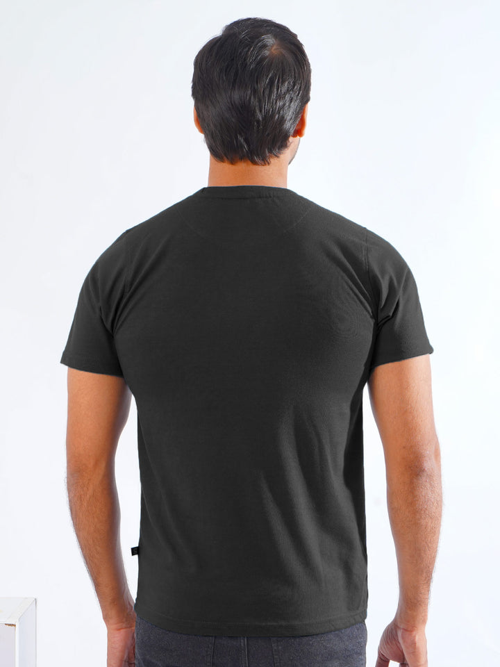 Black Half Sleeves Men’s Round Neck T-Shirt (TEE-242)