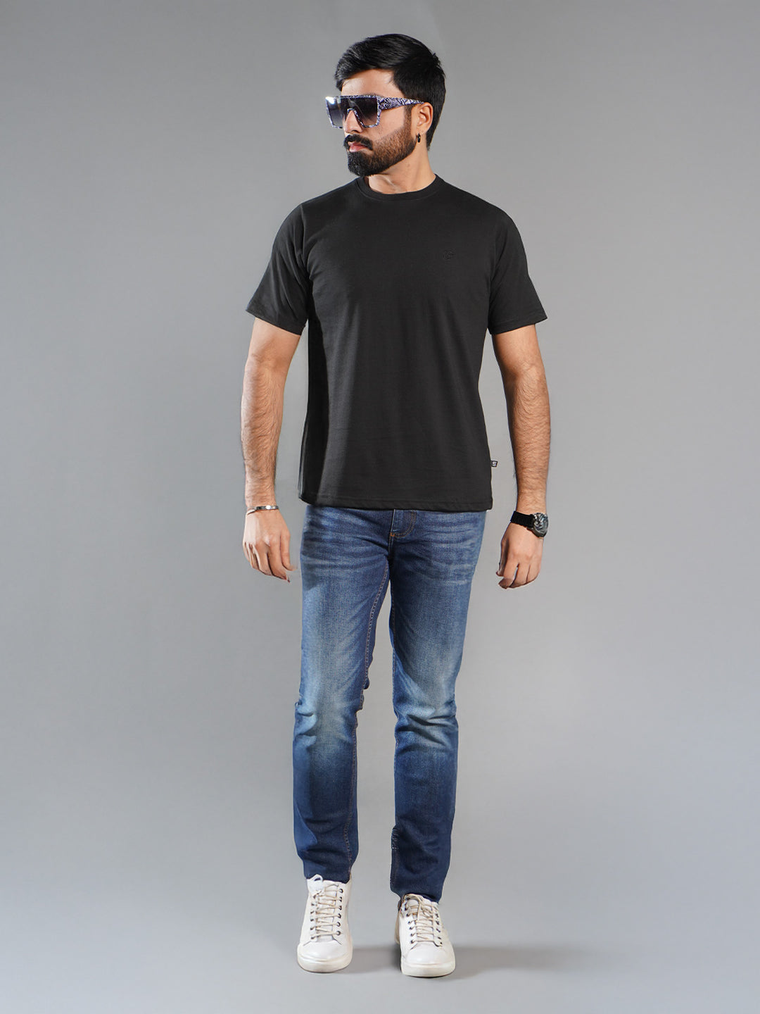 Black Half Sleeves Men’s Round Neck T-Shirt (TEE-274)