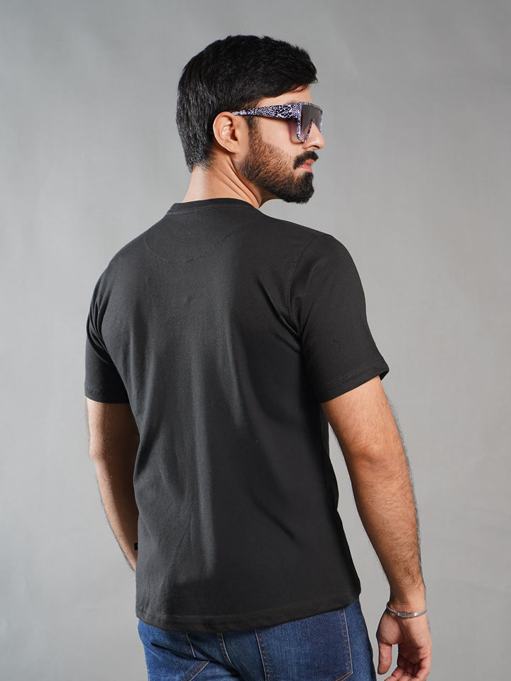 Black Half Sleeves Men’s Round Neck T-Shirt (TEE-274)