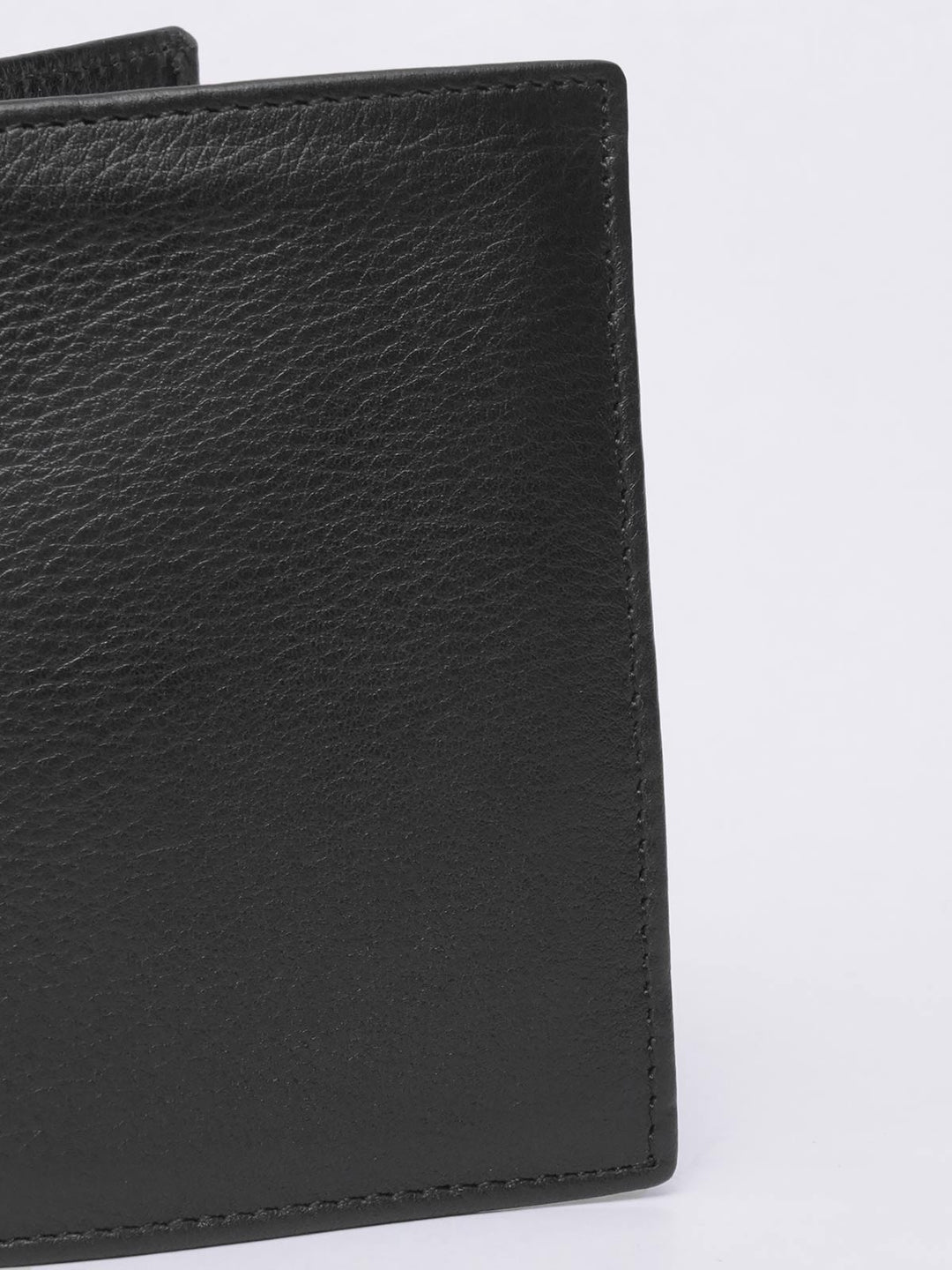 Black Trifold Style Leather Wallet (LW-11)