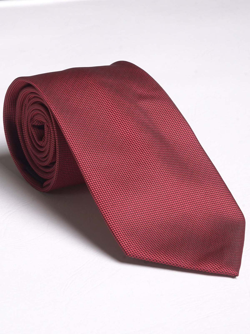 Red With Black Dotted Tie (tie-669)