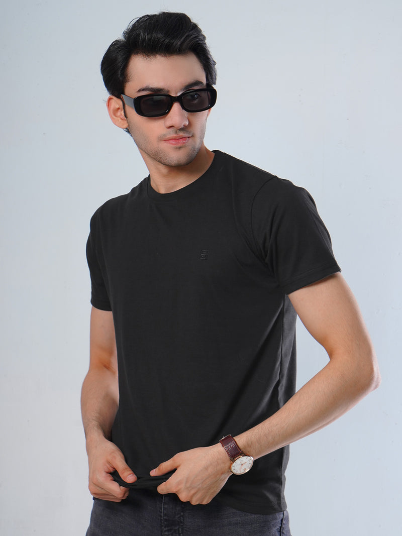 Black Plain Half Sleeves Men’s Round Neck T-Shirt (TEE-105)