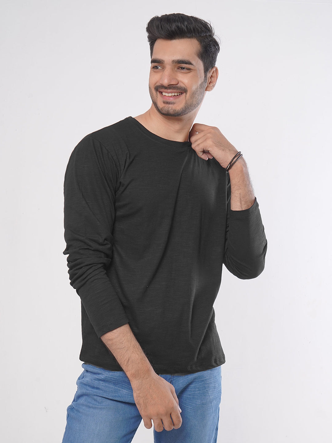 Black Plain Full Sleeves Men’s Round Neck T-Shirt (TEE-74)