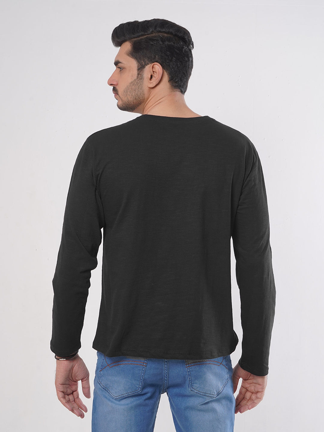 Black Plain Full Sleeves Men’s Round Neck T-Shirt (TEE-74)