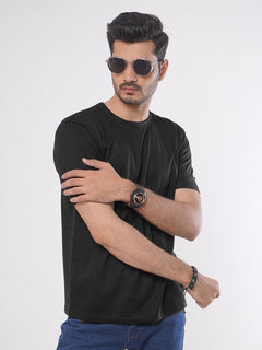 Black Plain Half Sleeves Men’s Round Neck T-Shirt (TEE-77)