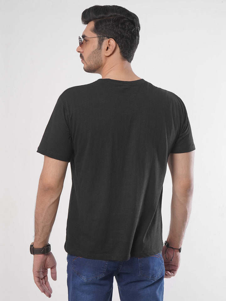 Black Plain Half Sleeves Men’s Round Neck T-Shirt (TEE-86)